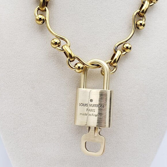 Authentic Louis Vuitton Padlock w/Unbranded Stainless Steel Gold Plated Chain - Picture 6 of 9